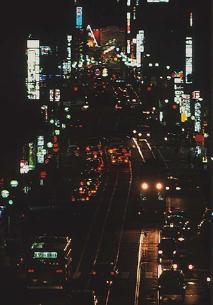 ネオン街